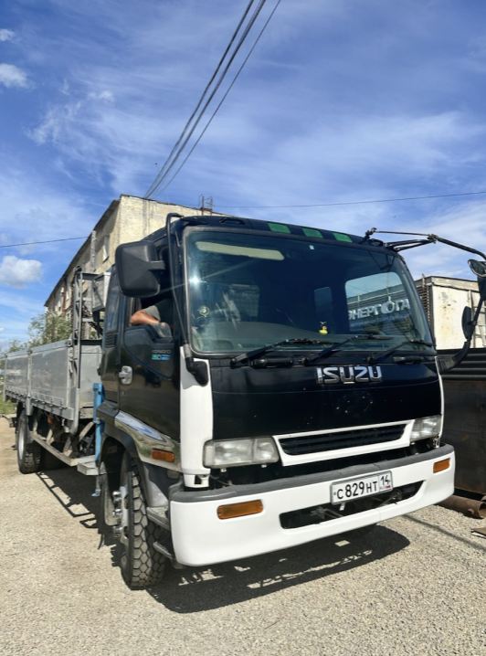 Грузовик Isuzu